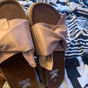 Cute slides with bow